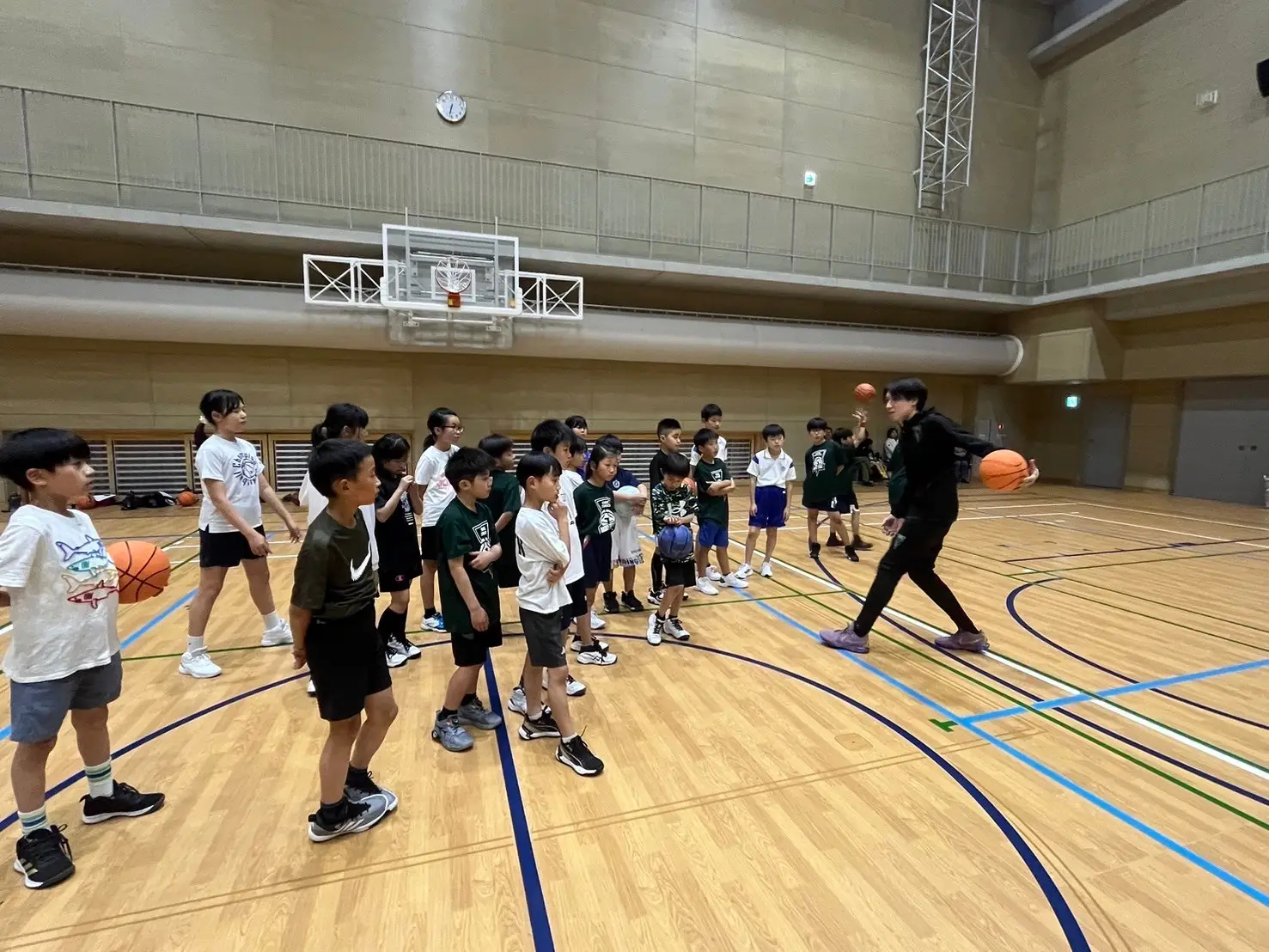 男子プロバスケットボールリーグ（Bリーグ）所属チームが運営するバスケスクール　生徒急増に対応するためのシステムリプレイスで大幅な業務効率化を実現